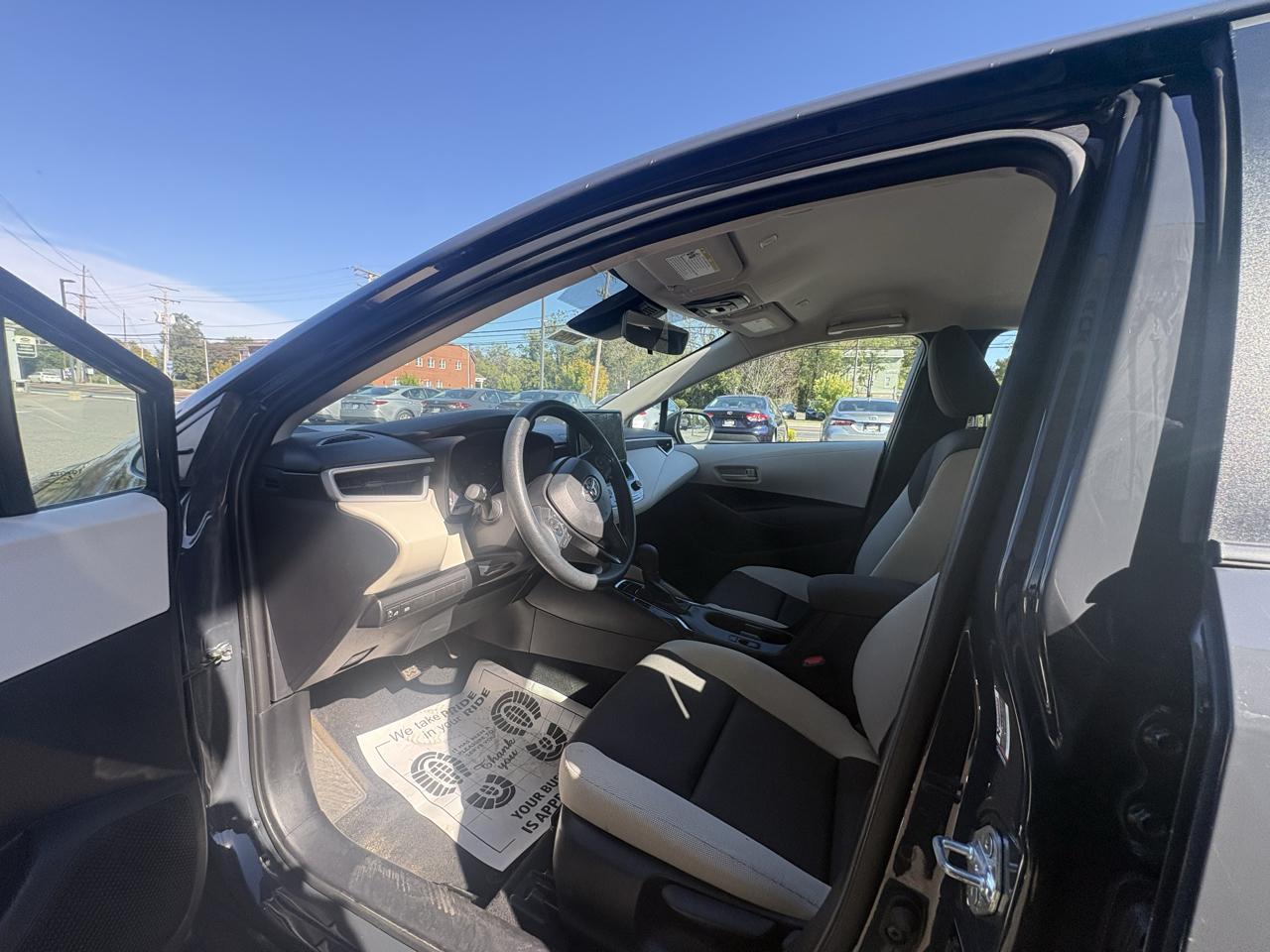 Toyota Corolla LE 2025