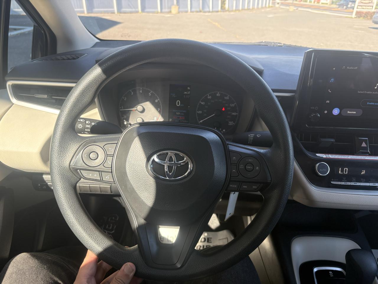 Toyota Corolla LE 2025