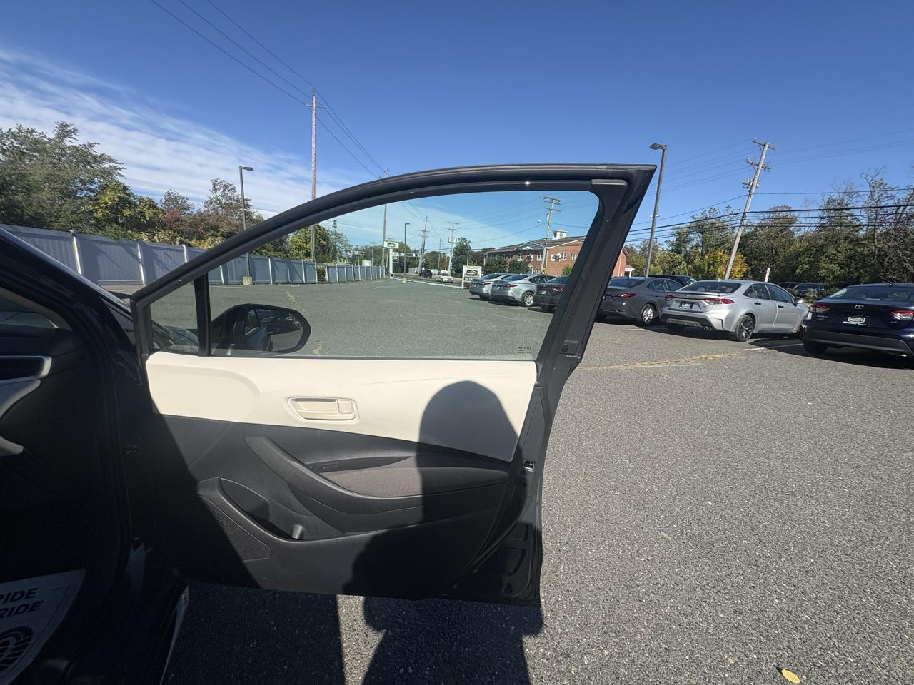 Toyota Corolla LE 2025