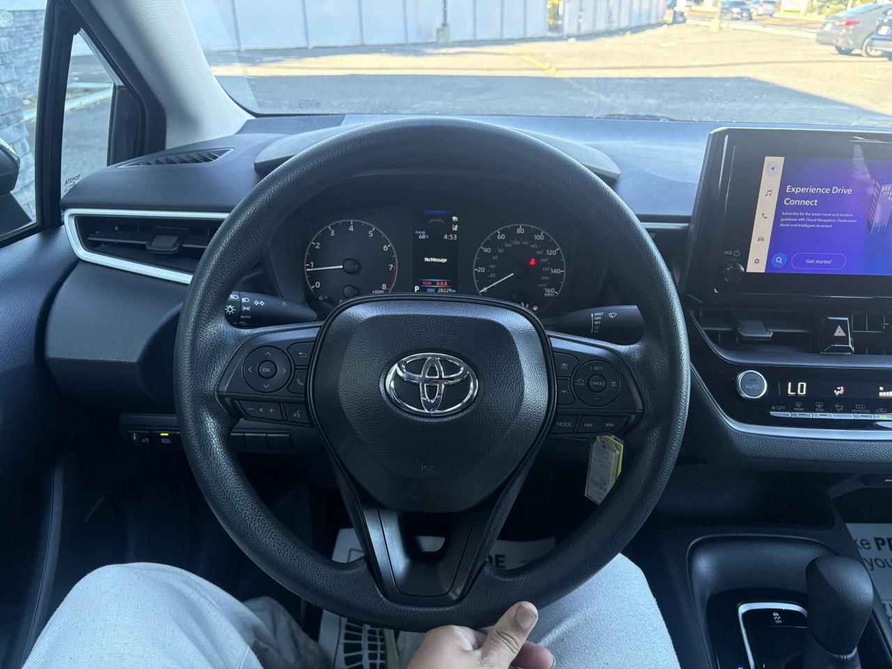 Toyota Corolla LE 2025