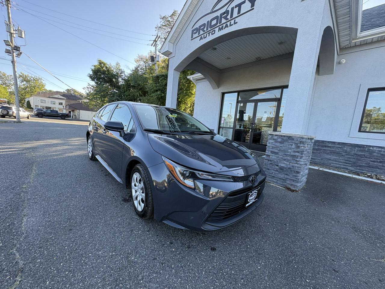 Toyota Corolla LE 2025