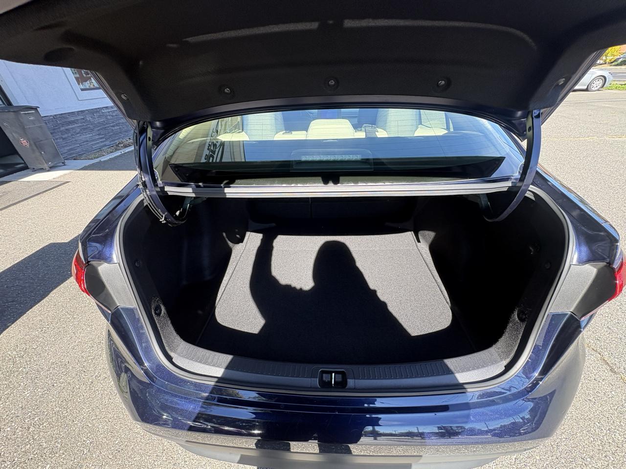 Toyota Corolla LE 2023