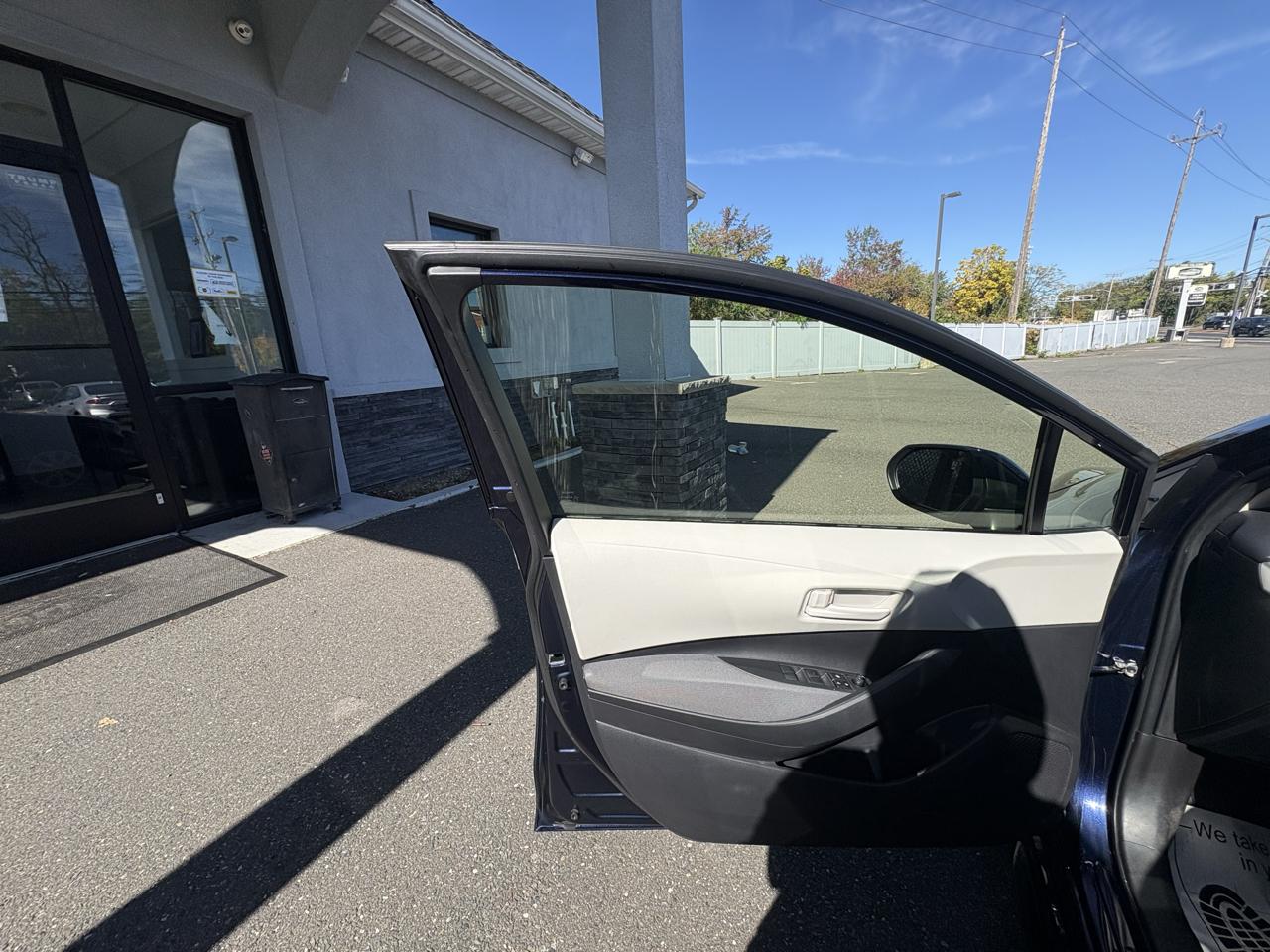 Toyota Corolla LE 2023