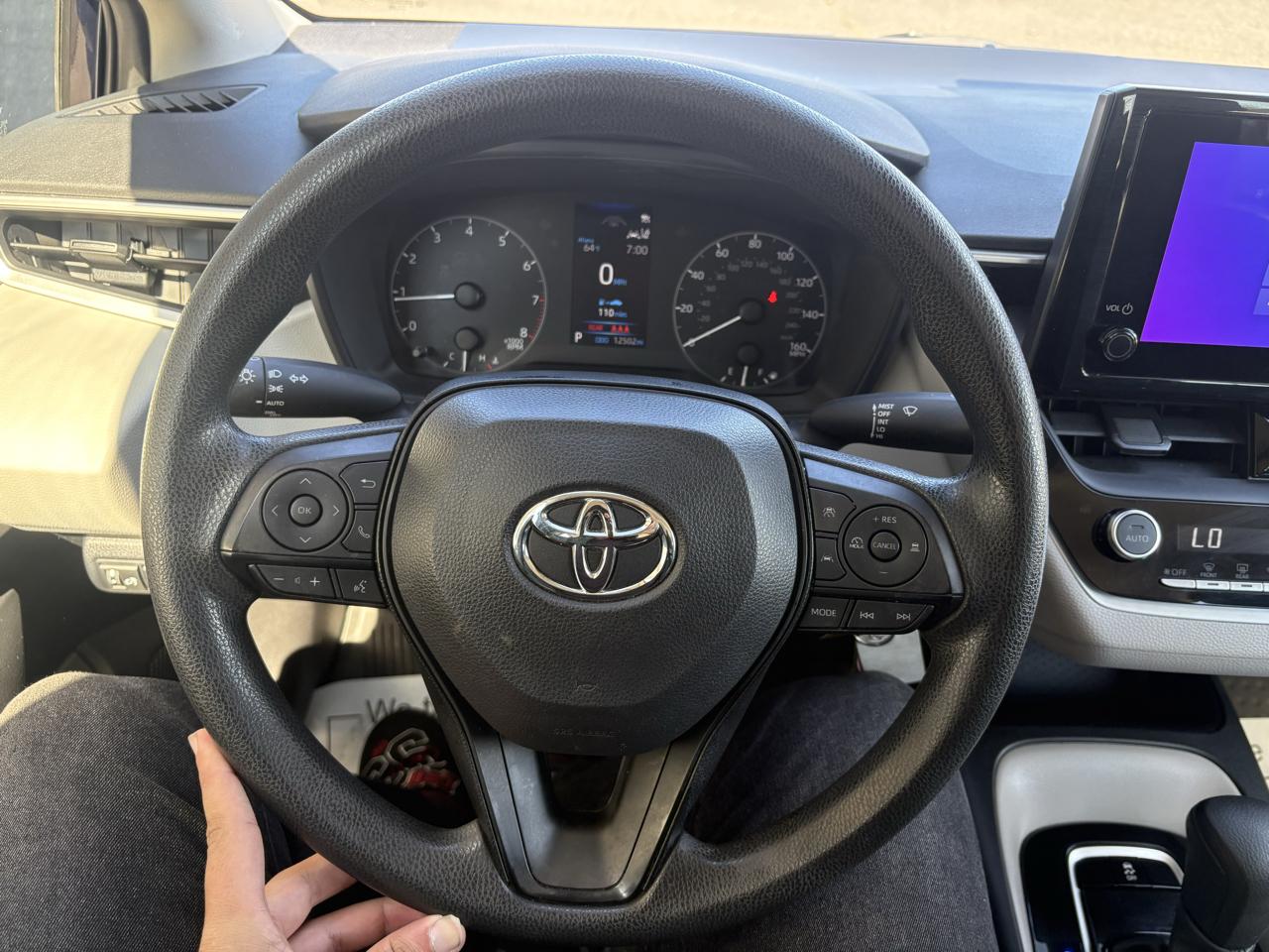 Toyota Corolla LE 2023