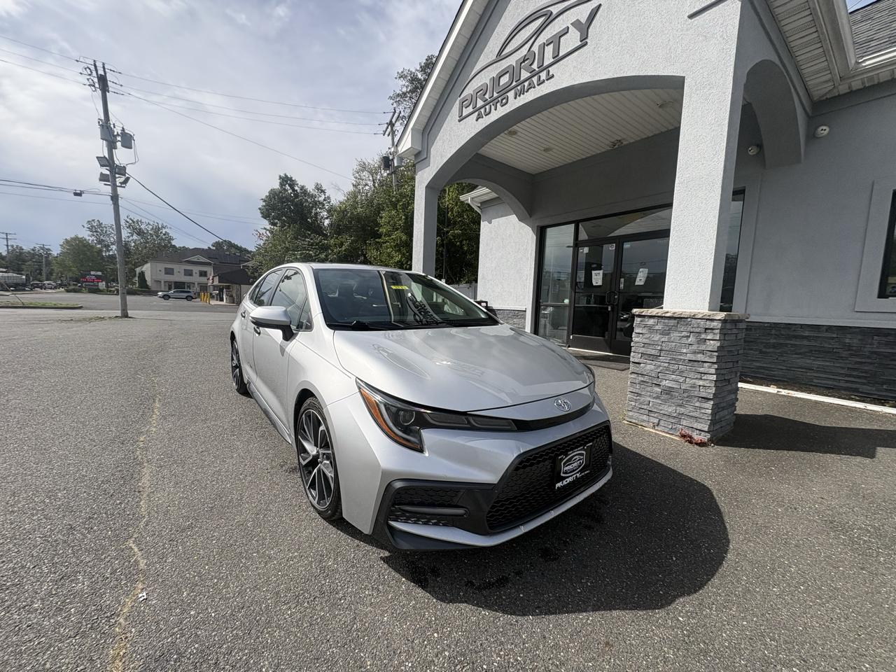 Toyota Corolla SE Nightshade CVT (Natl) 2022
