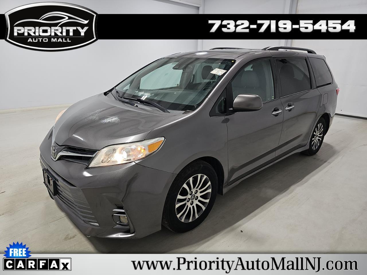 Toyota Sienna XLE 2018
