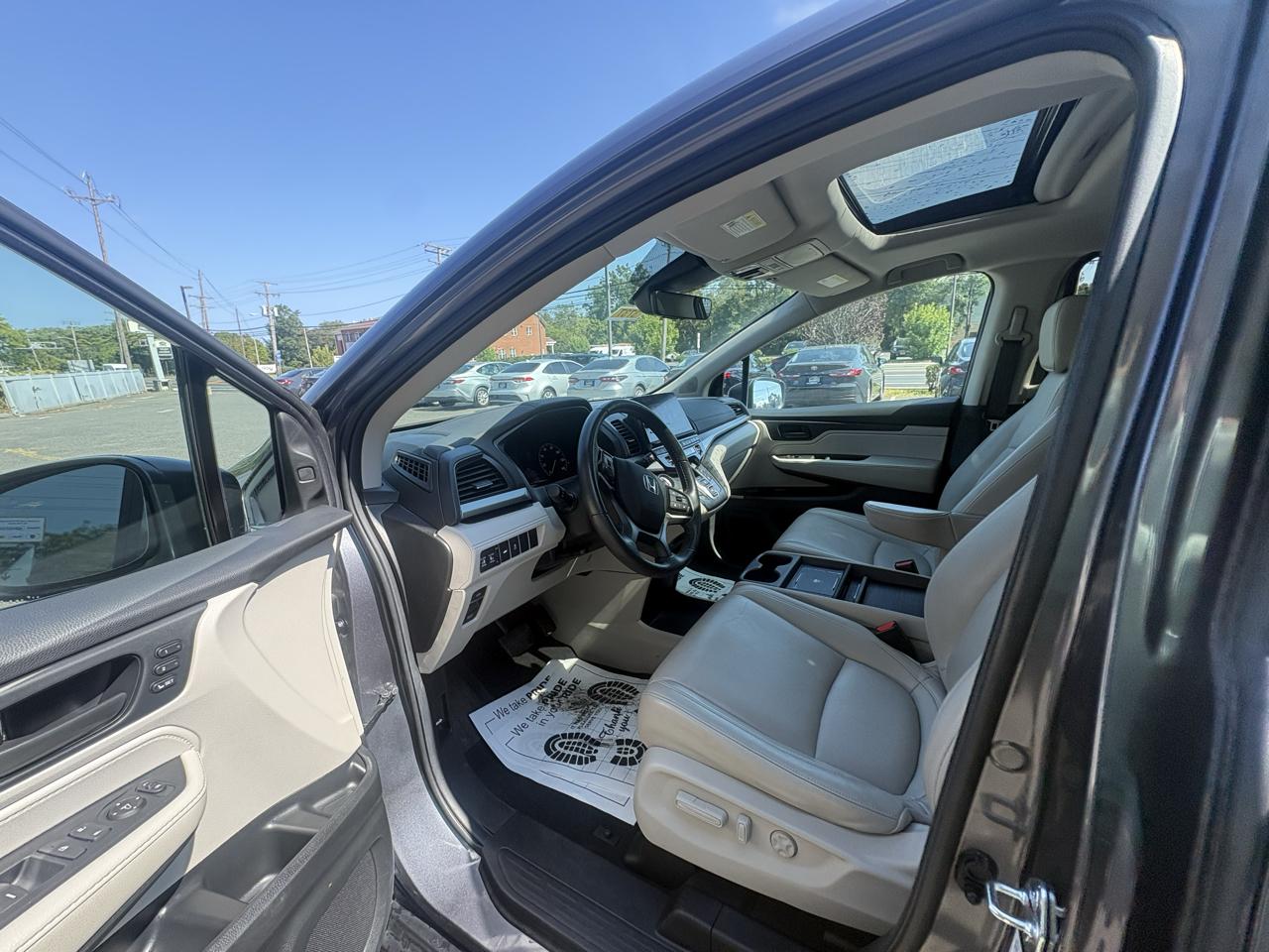 Honda Odyssey EX-L Auto 2025