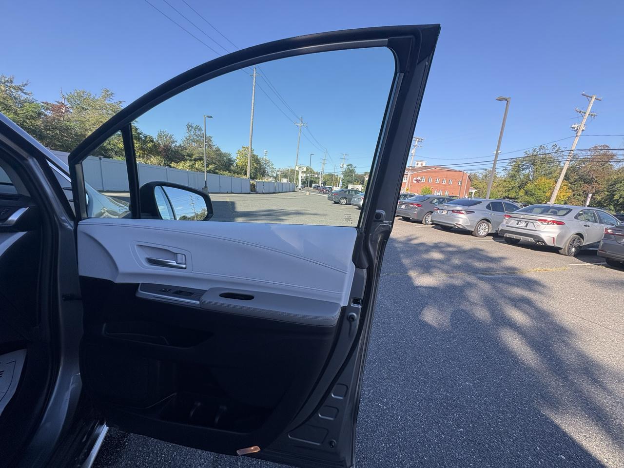 Toyota Sienna XLE FWD 8-Passenger (Natl) 2026