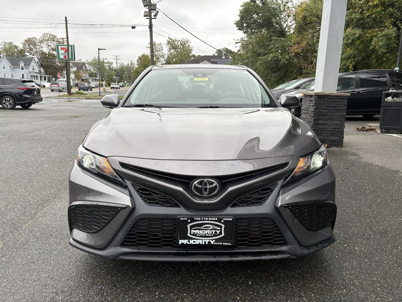 Toyota Camry SE Auto AWD (Natl) 2024