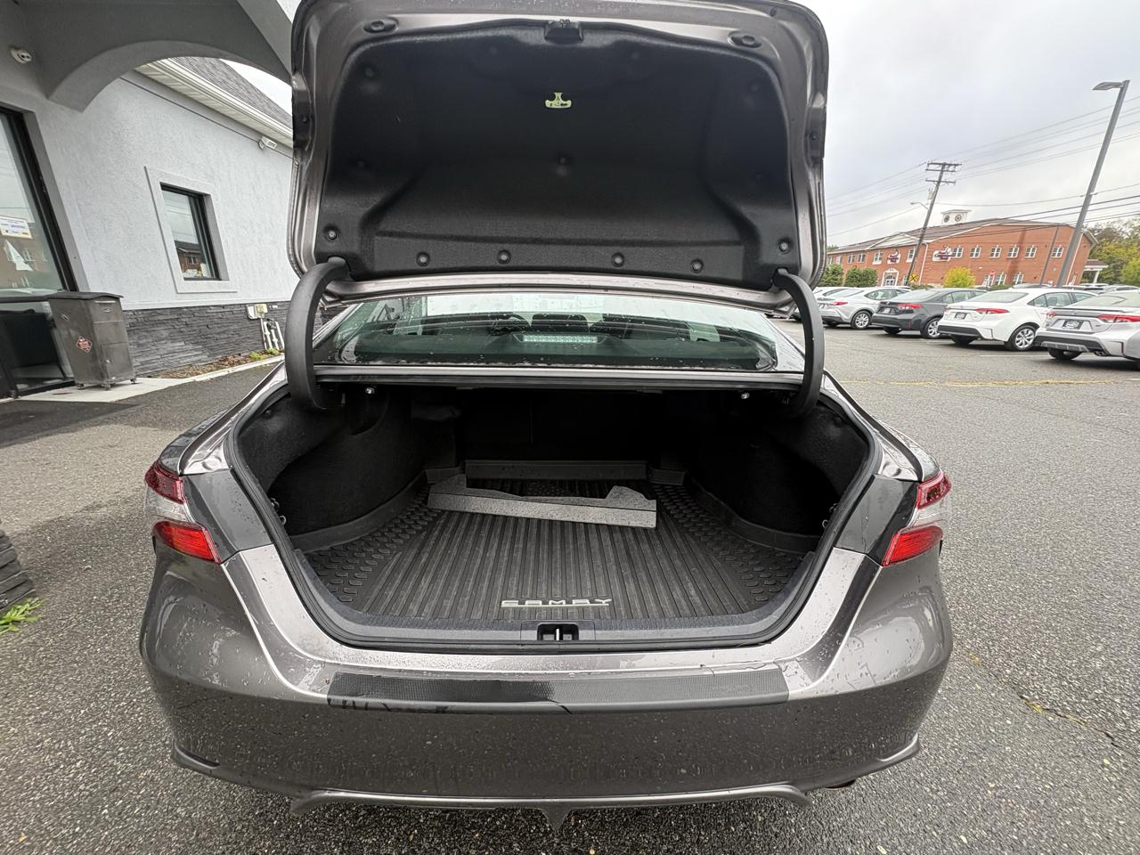 Toyota Camry SE Auto AWD (Natl) 2024