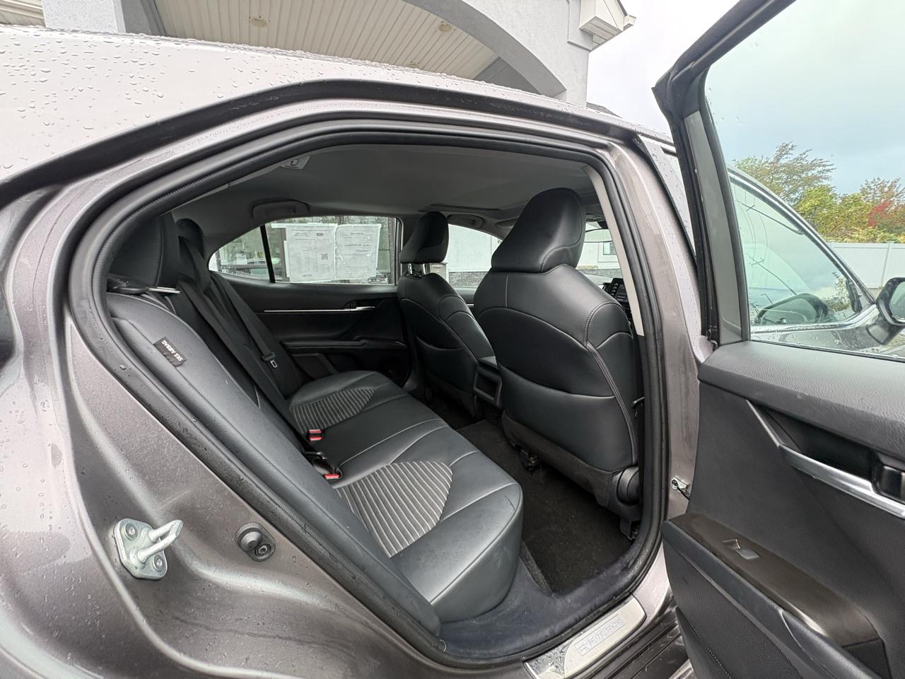 Toyota Camry SE Auto AWD (Natl) 2024