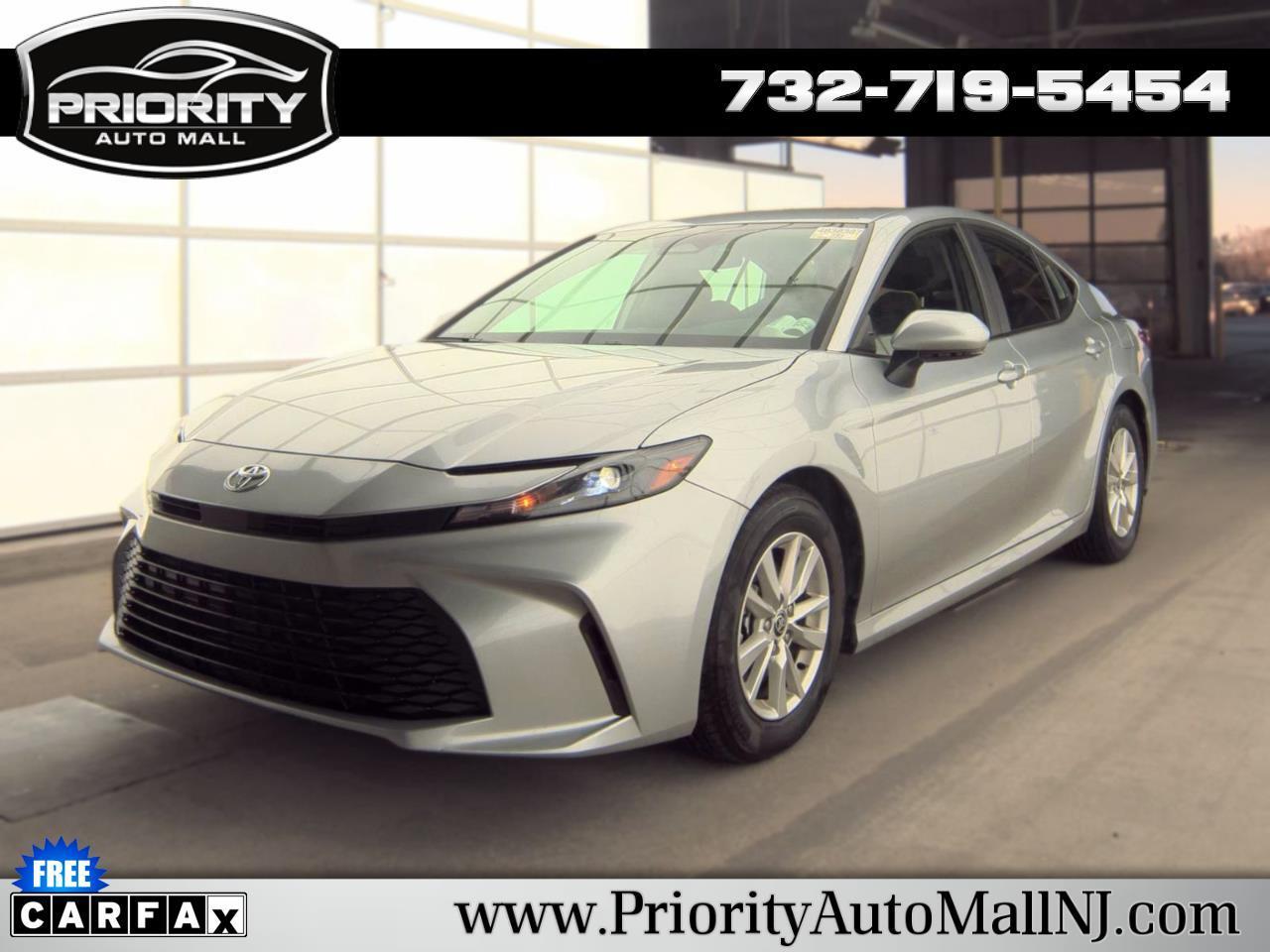 Toyota Camry  2025