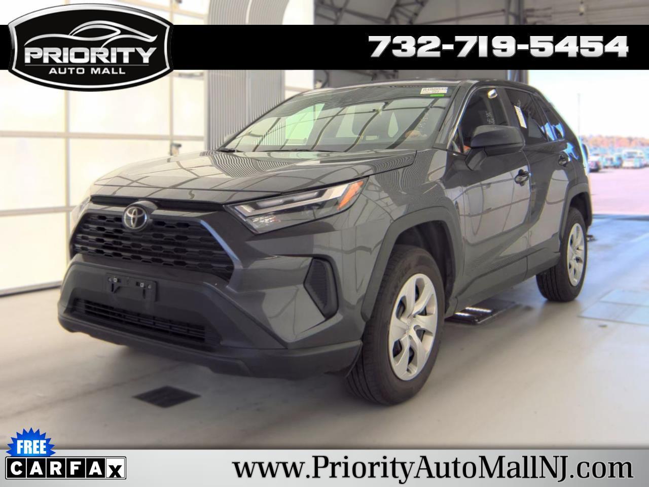 Toyota RAV4 LE AWD (Natl) 2025