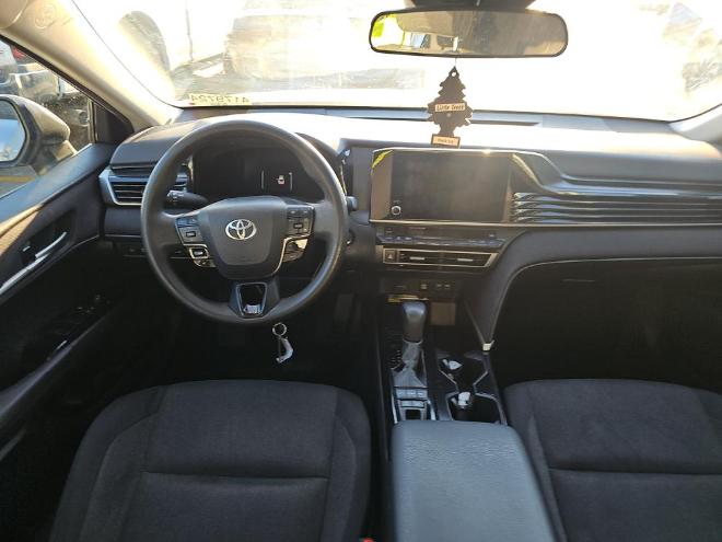 Toyota Camry XLE (Natl) 2025