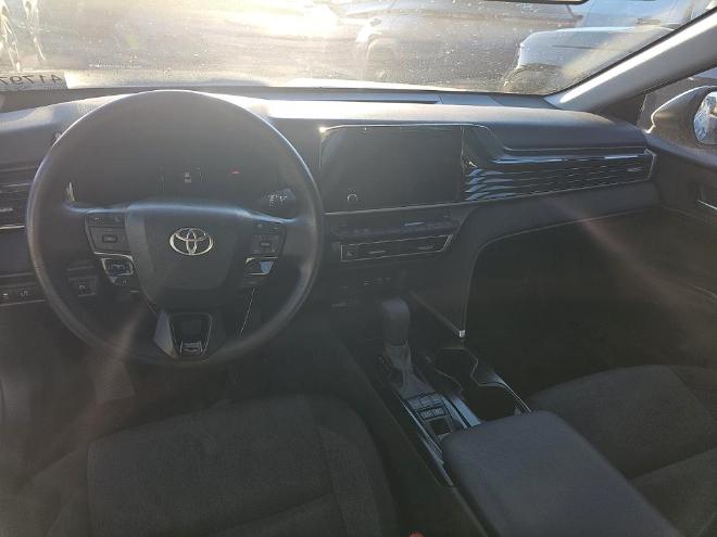 Toyota Camry XLE (Natl) 2025