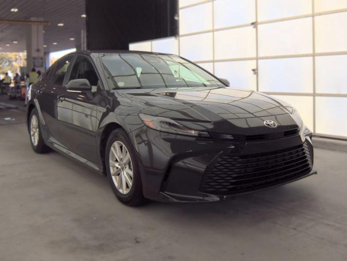 Toyota Camry  2025