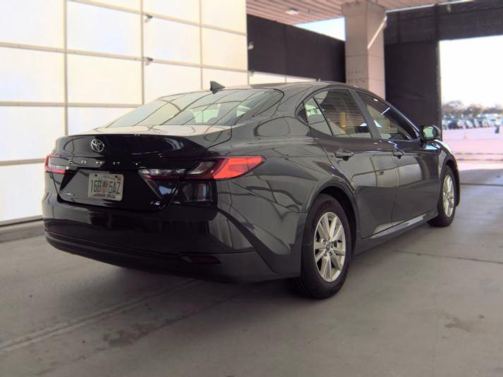 Toyota Camry  2025