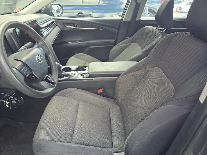 Toyota Camry  2025