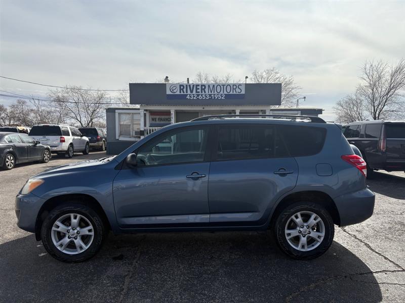 2012 Toyota RAV4 LE's photo