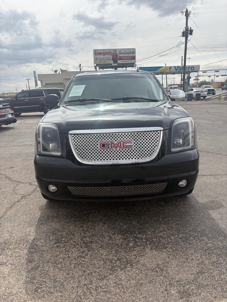 GMC Yukon XL SLE-1 1/2 Ton 2WD 2007