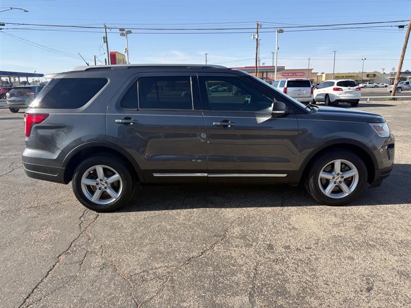 Ford Explorer XLT FWD 2019