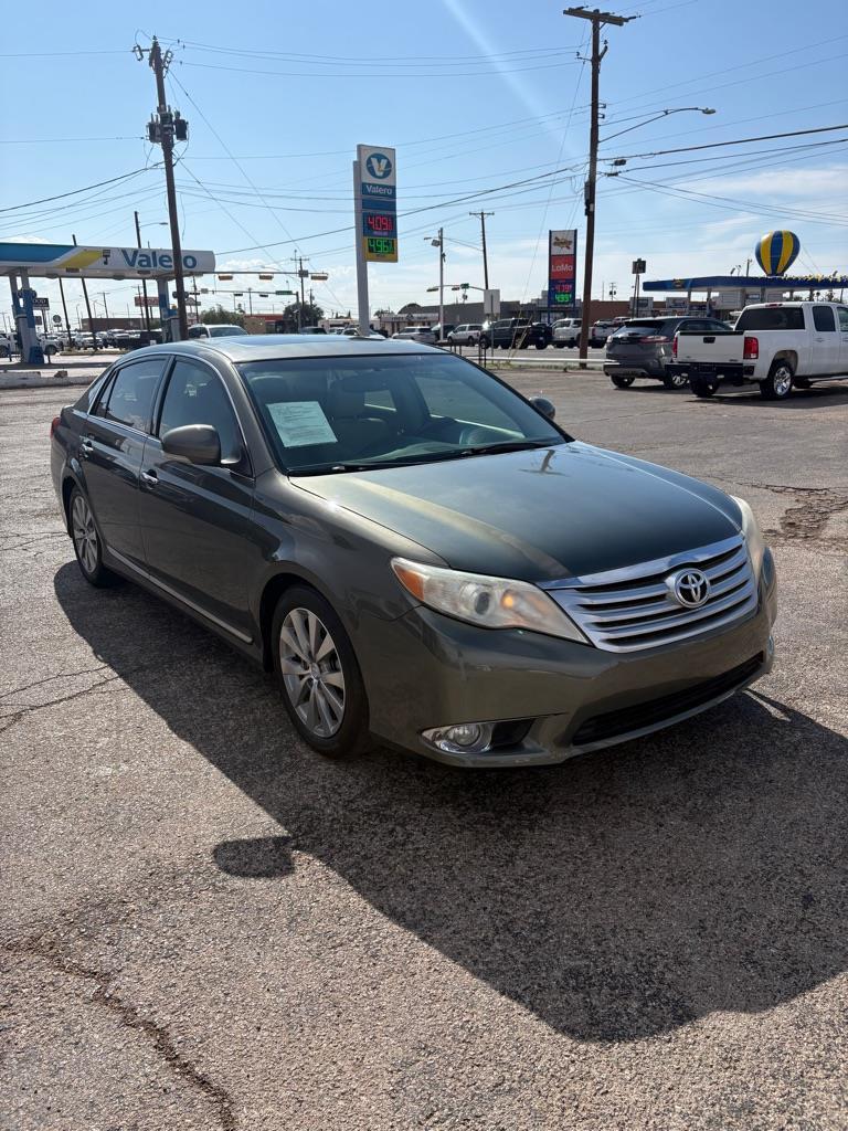 Toyota Avalon Base 2011