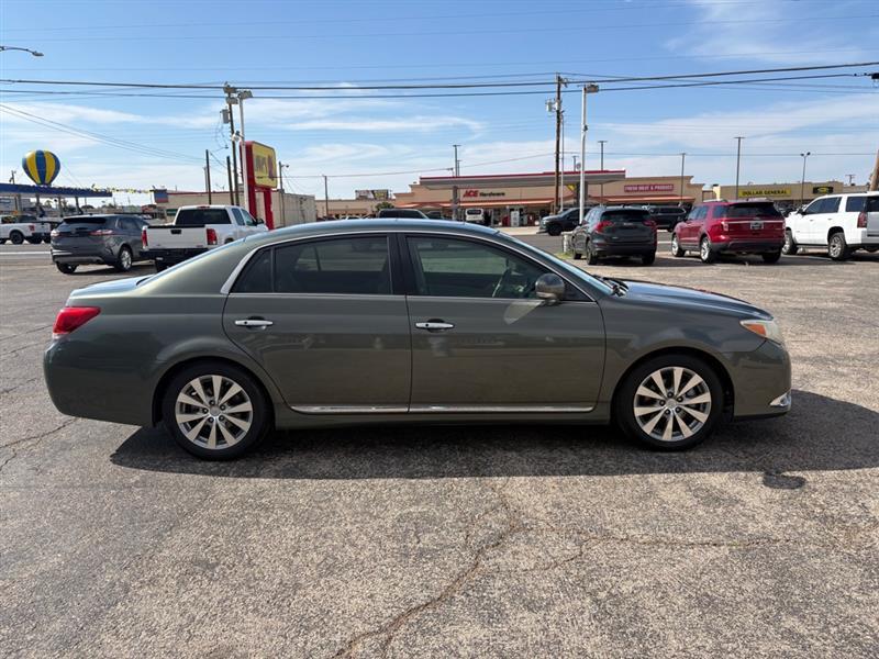 Toyota Avalon Base 2011