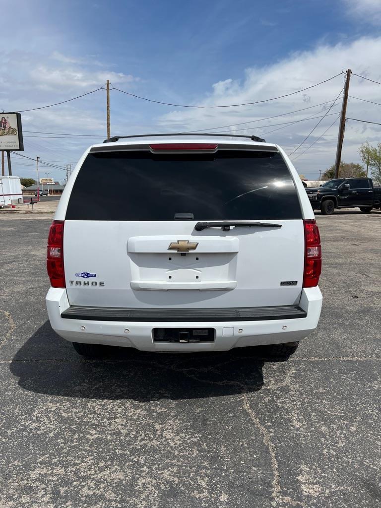 Chevrolet Tahoe LT 4WD 2011