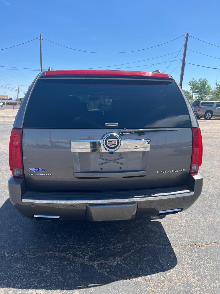 Cadillac Escalade ESV AWD Platinum 2013