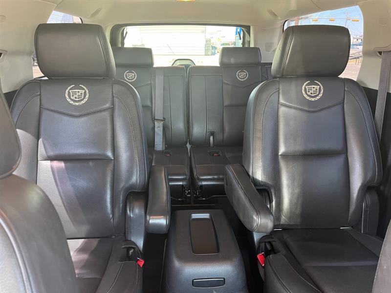 Cadillac Escalade ESV AWD Platinum 2013