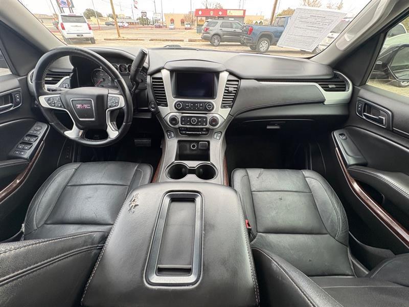 GMC Yukon XL SLT 1/2 Ton 4WD 2015