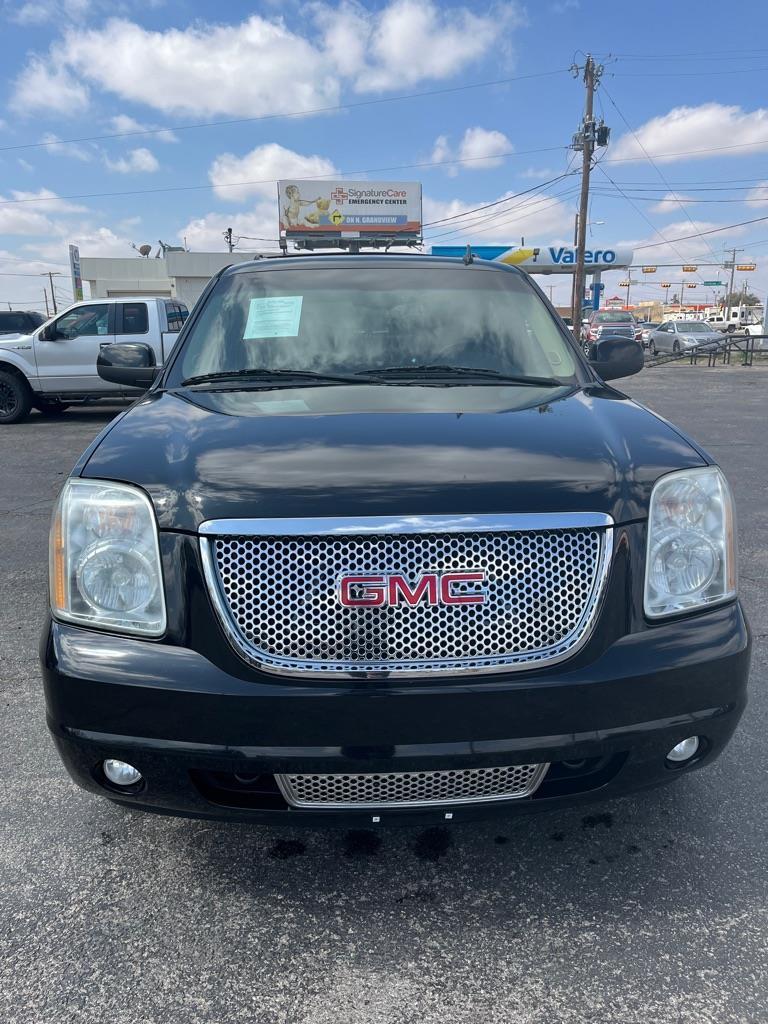 GMC Yukon Denali 2WD 2010