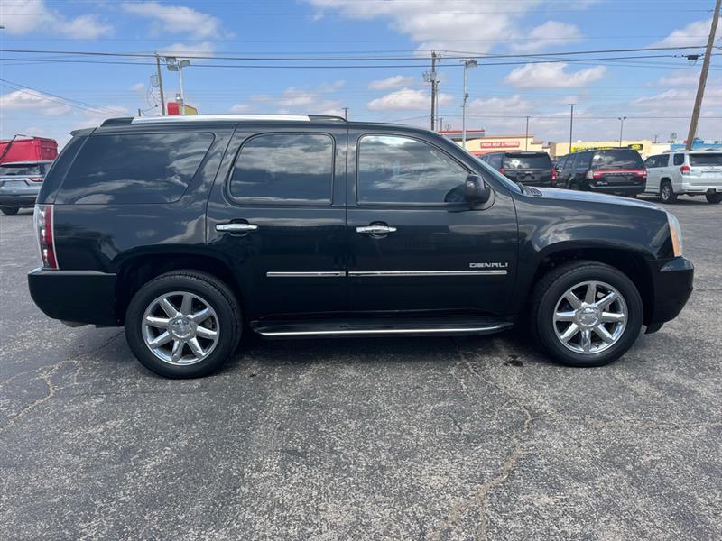 GMC Yukon Denali 2WD 2010