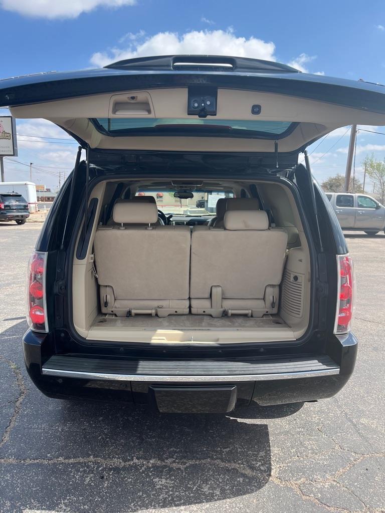 GMC Yukon Denali 2WD 2010