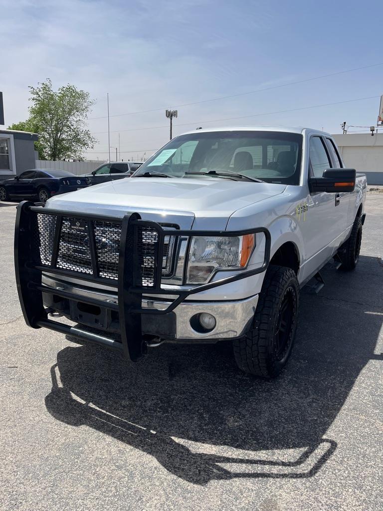 Ford F-150 XL SuperCab 8-ft. Bed 4WD 2013
