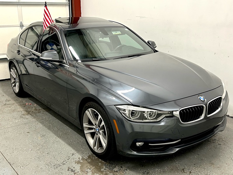 2017 BMW 3-Series 330i SULEV Sedan