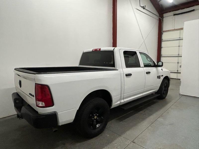 2022 RAM 1500 Classic Tradesman Crew Cab SWB 4WD
