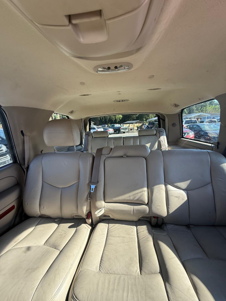 Chevrolet Tahoe  2004