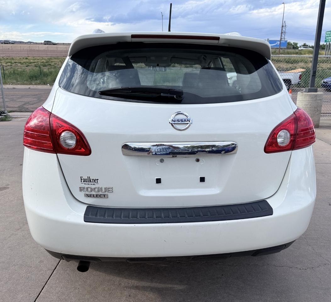 View vehicle photo 4