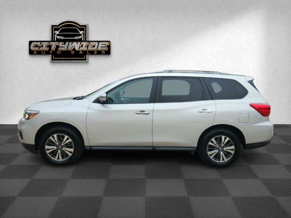 Nissan Pathfinder SV 4WD 2017