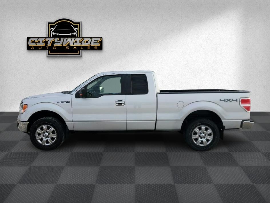 Ford F-150 XLT SuperCab 8-ft. Bed 4WD 2012