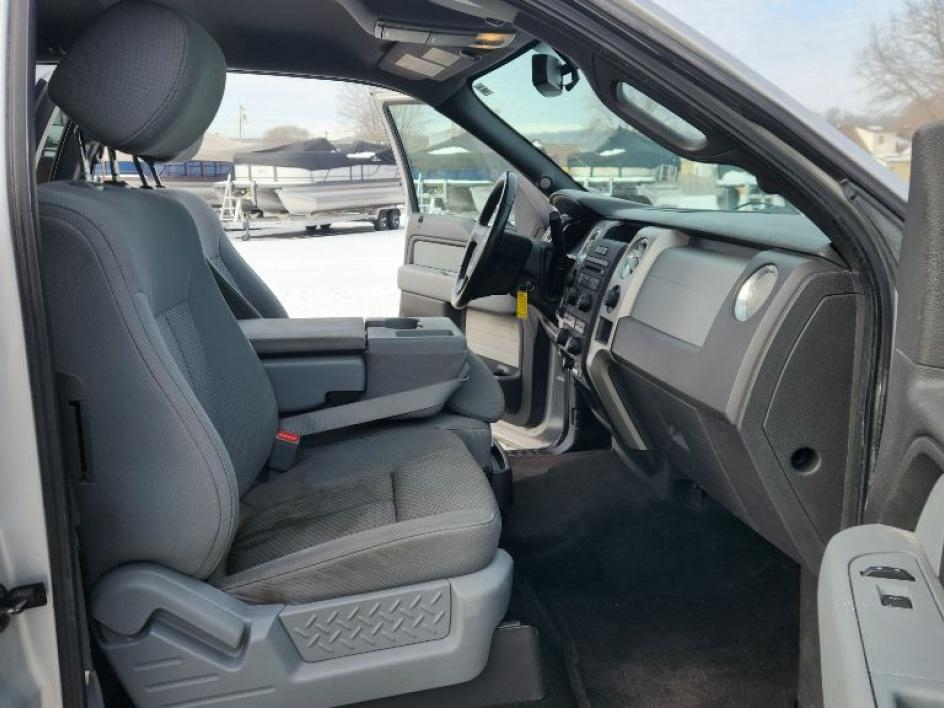 Ford F-150 XLT SuperCab 8-ft. Bed 4WD 2012