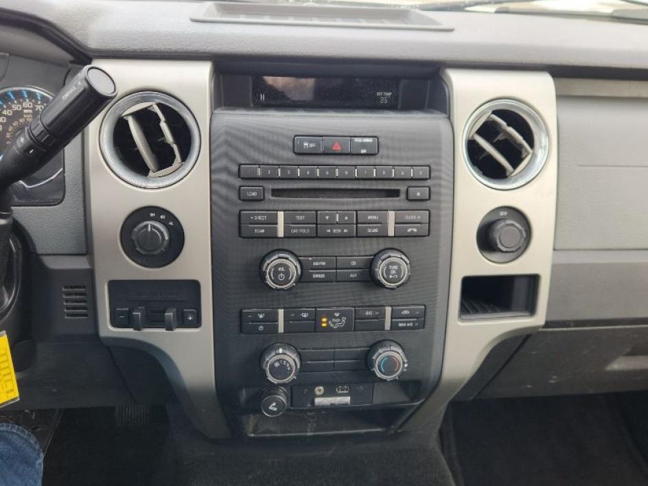 Ford F-150 XLT SuperCab 8-ft. Bed 4WD 2012