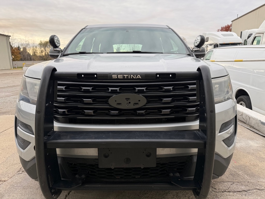 2016 Ford Explorer photo 4