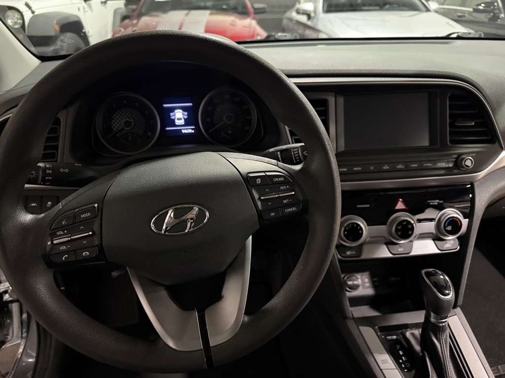 Hyundai Elantra Limited 2019