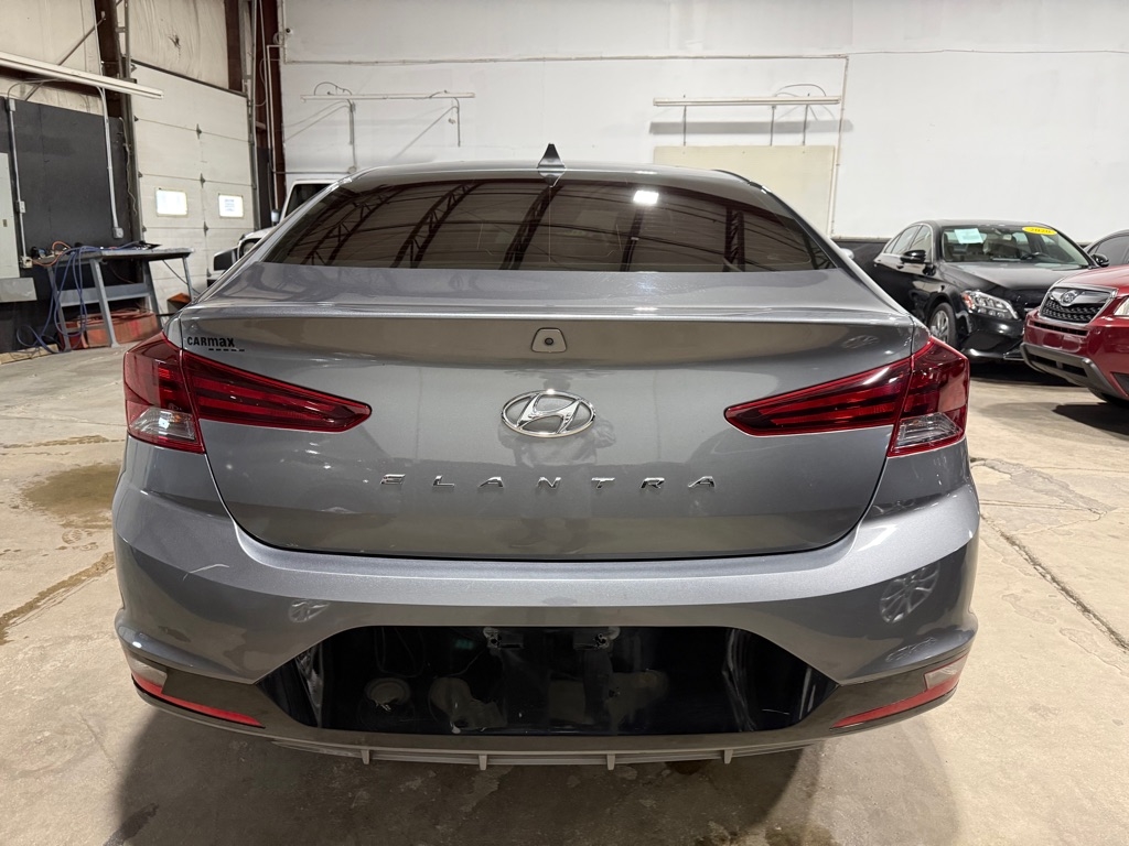 Hyundai Elantra Limited 2019