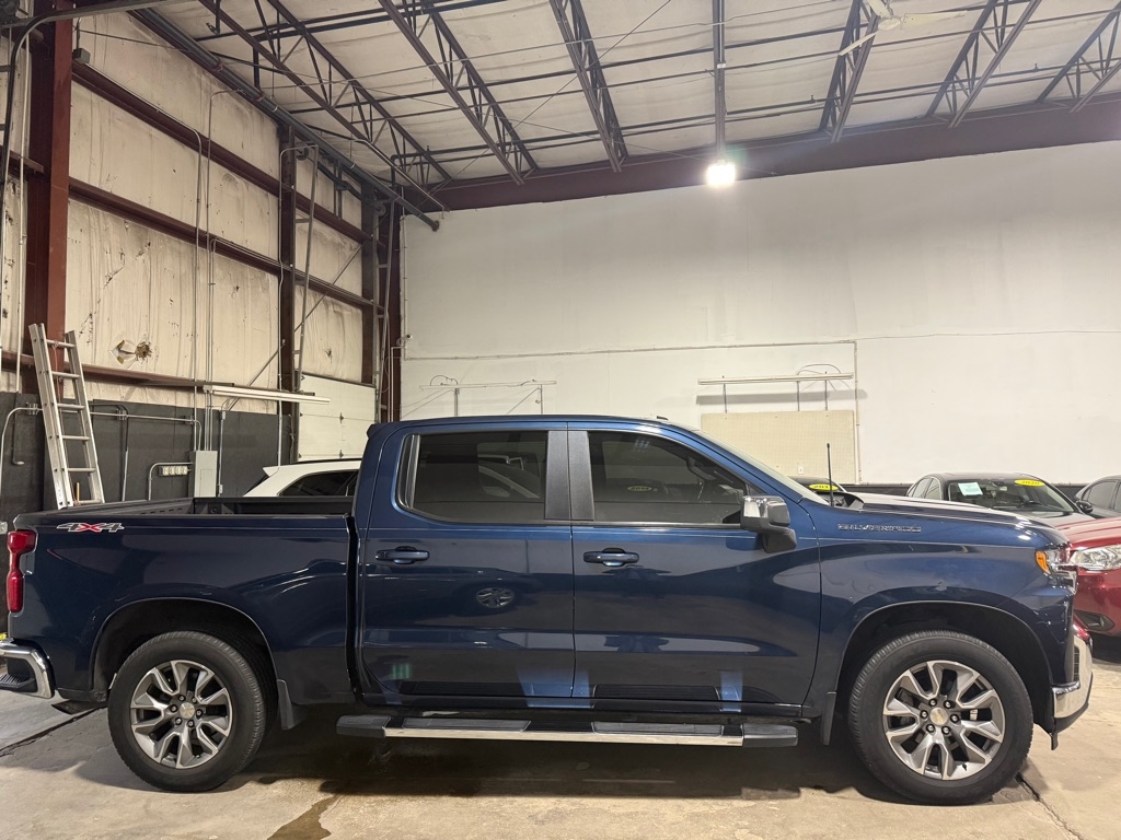 Chevrolet Silverado 1500 LT Crew Cab 4WD 2021