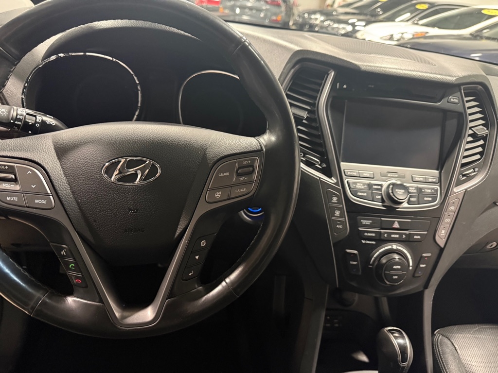 Hyundai Santa Fe SE w/Ultimate Package AWD 2016