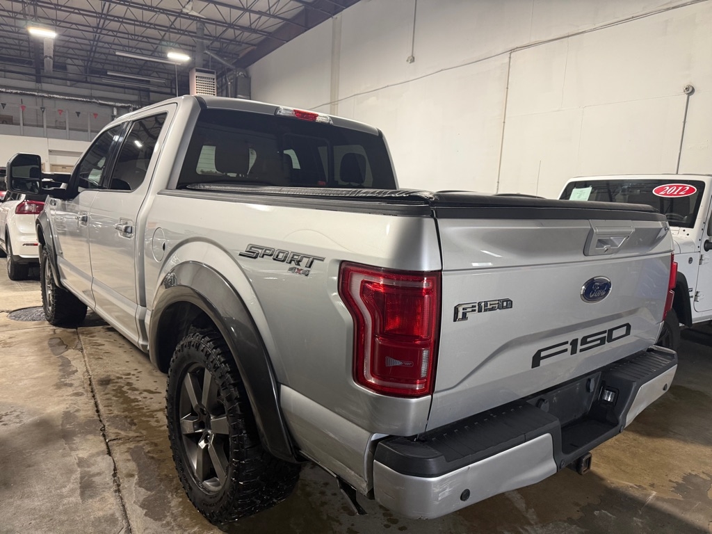 Ford F-150 XL SuperCrew 5.5-ft. Bed 4WD 2015