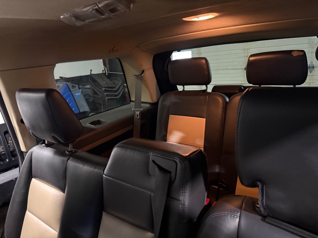 Ford Explorer Eddie Bauer 4.0L 2WD 2010